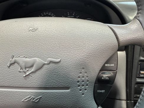 Used 1995 Ford Mustang GT RWD image 18