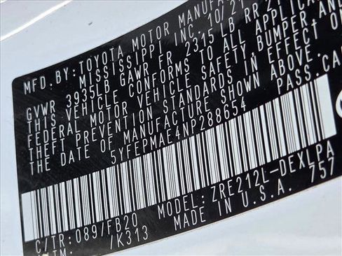 Used 2022 Toyota Corolla LE w/ Carpet Mat Package (TMS) image 24