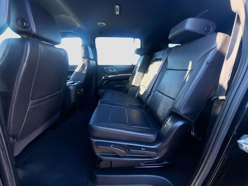 Used 2024 Chevrolet Suburban LT AWD/4WD image 31