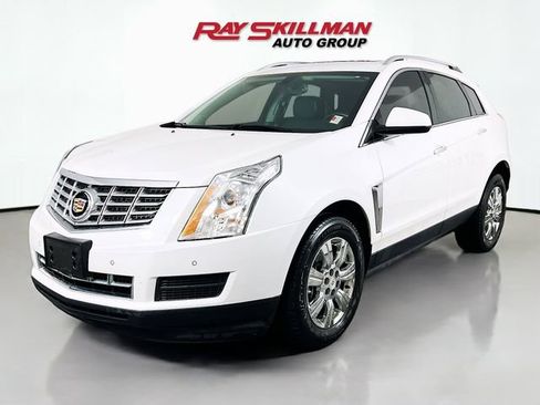 Used 2016 Cadillac SRX Luxury FWD image 3