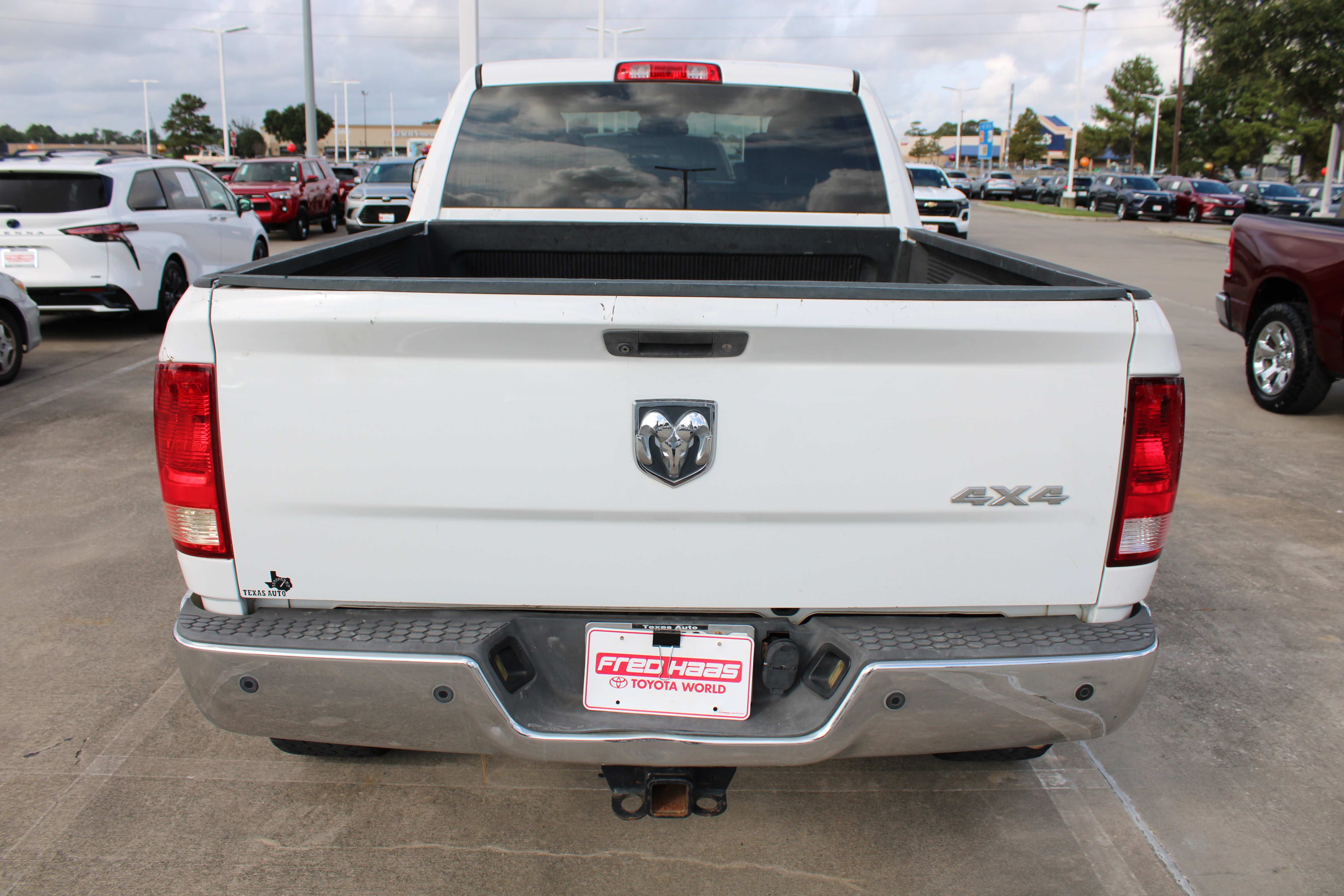 Used 2016 RAM 2500 Tradesman w/ Chrome Appearance Group AWD/4WD image 7