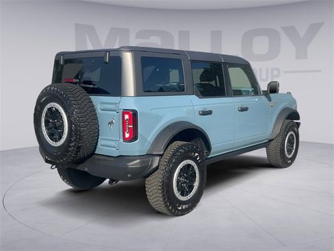 Used 2023 Ford Bronco Badlands image 3