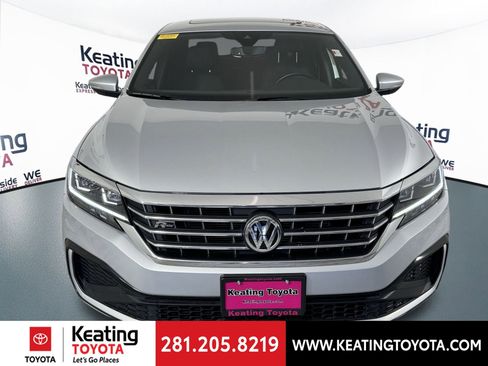 Used 2021 Volkswagen Passat 2.0T R-Line image 10