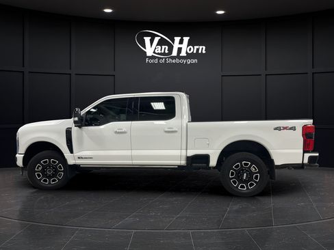 Used 2025 Ford F250 Platinum AWD/4WD image 4