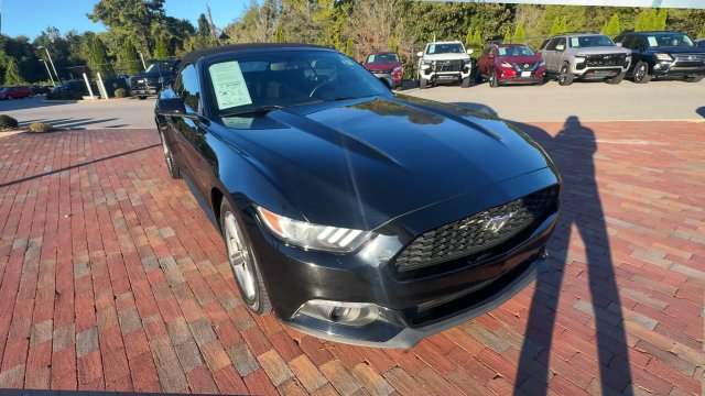 Used 2017 Ford Mustang Convertible w/ Equipment Group 051A RWD image 5