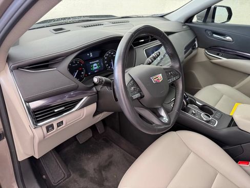 Used 2023 Cadillac XT4 Luxury w/ Driver Awareness Package FWD image 12