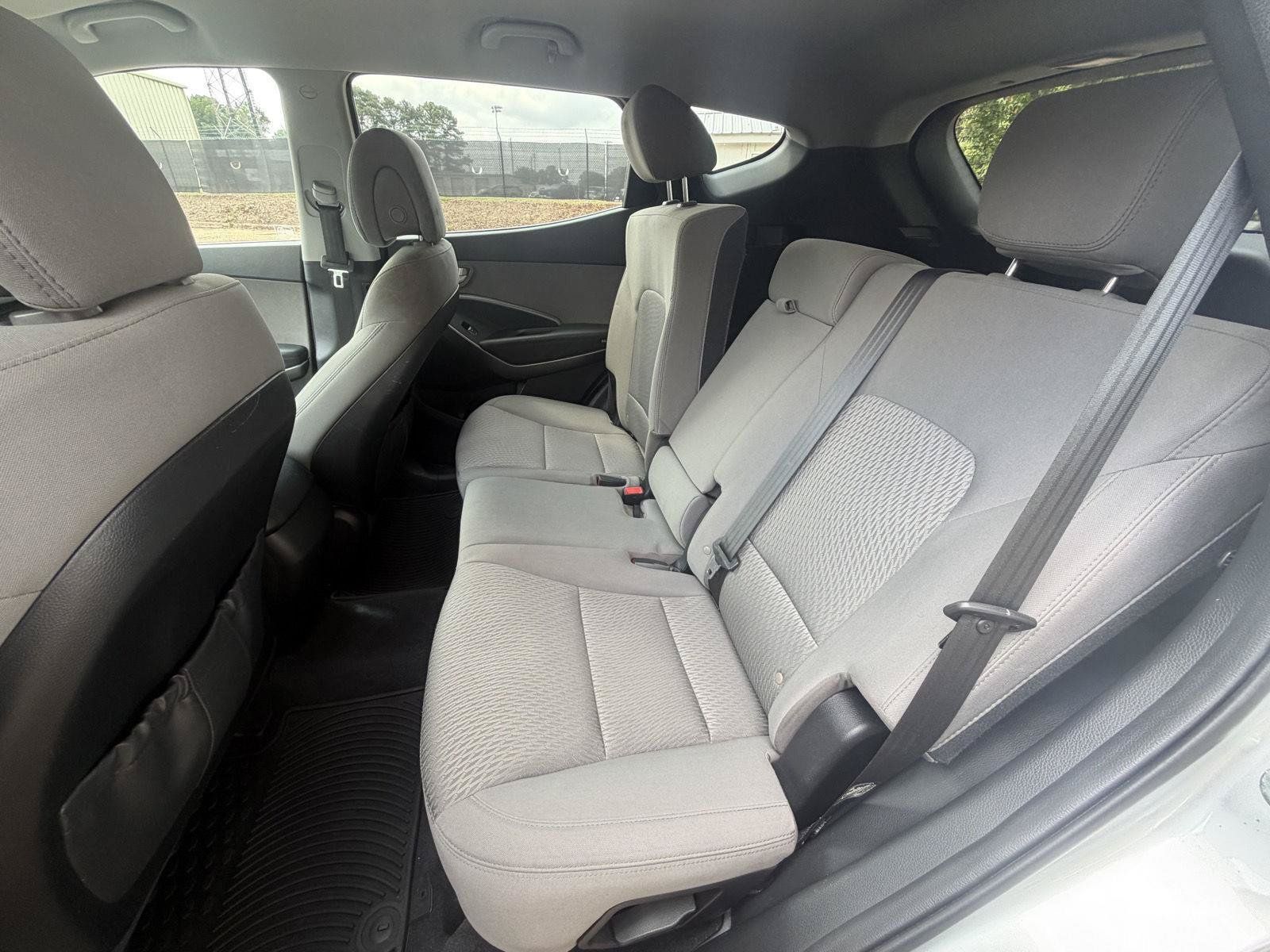 Used 2018 Hyundai Santa Fe Sport FWD image 15