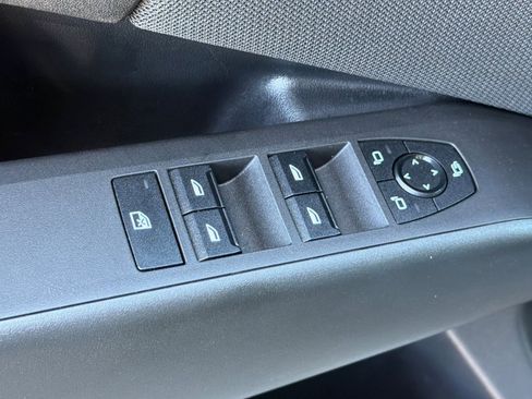 Used 2025 BMW X3 xDrive30i w/ Convenience Package image 13