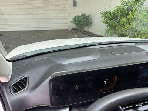 Used 2025 Kia K4 LXS image 34