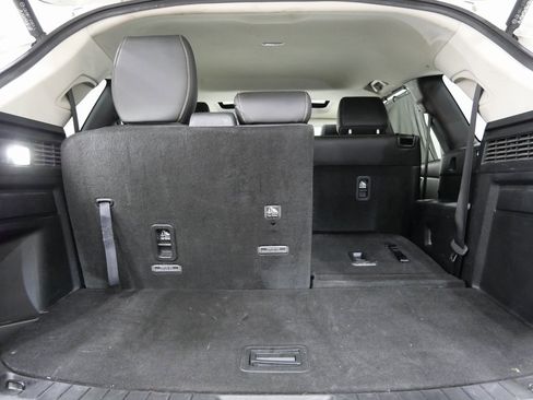 Used 2024 MAZDA CX-90 3.3 Turbo w/ Preferred Plus image 29