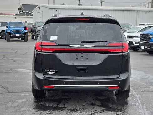 New 2026 Chrysler Pacifica Pinnacle image 72