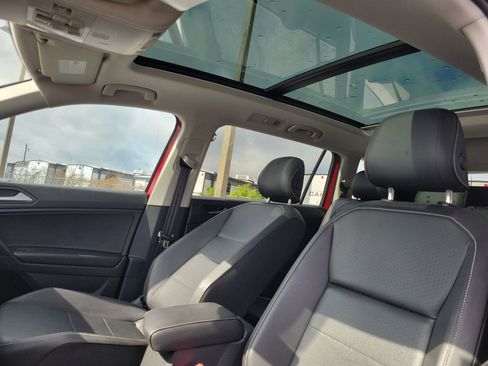 Used 2021 Volkswagen Tiguan SEL image 21