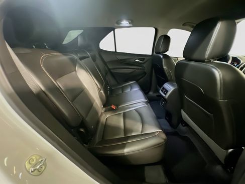 Used 2021 Chevrolet Equinox Premier AWD/4WD image 19