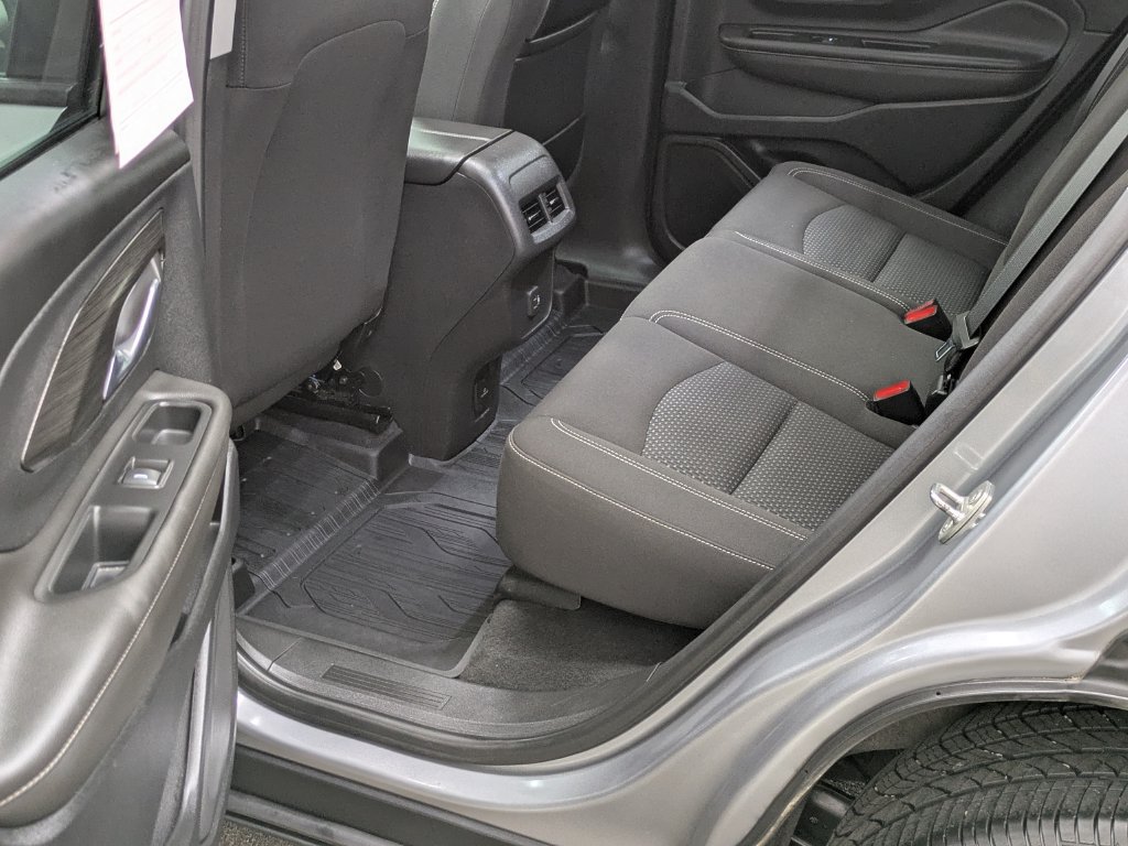 Used 2023 GMC Terrain SLE w/ Driver Convenience Package AWD/4WD image 30