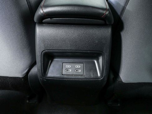 Used 2025 Toyota Corolla SE FWD image 18