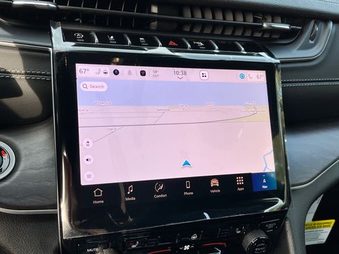 New 2025 Jeep Grand Cherokee Limited w/ Black Appearance Package image 39