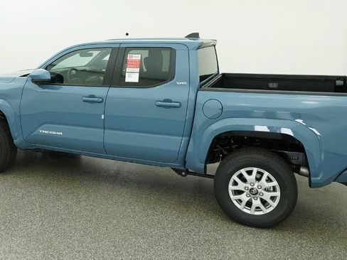 New 2026 Toyota Tacoma SR5 AWD/4WD image 4