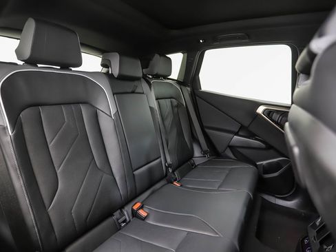 Used 2025 BMW X3 xDrive30i w/ Premium Package image 29