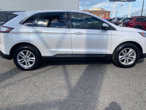 Used 2018 Ford Edge SEL w/ Equipment Group 201A AWD/4WD image 8