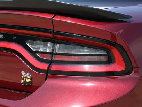 Used 2019 Dodge Charger Scat Pack w/ Plus Group RWD image 21