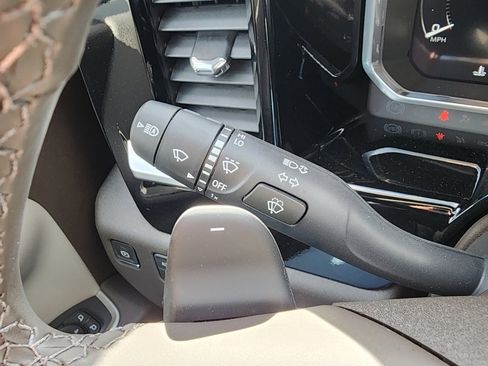 New 2026 GMC Sierra 1500 SLT w/ SLT Premium Plus Package image 23