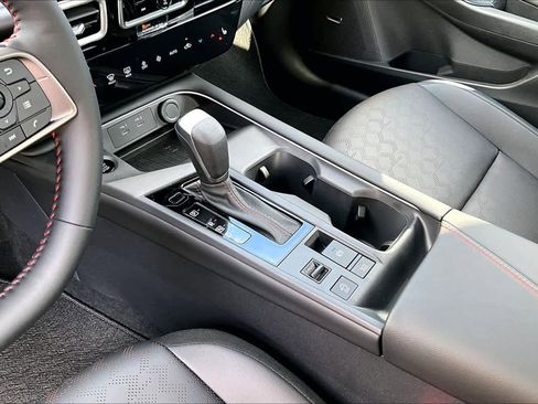 New 2026 Nissan Sentra SR FWD image 7