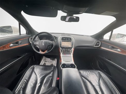 Used 2018 Lincoln MKX Reserve w/ Lincoln MKX Climate Package image 22