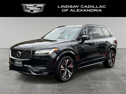 Used 2020 Volvo XC90 T6 R-Design image 1