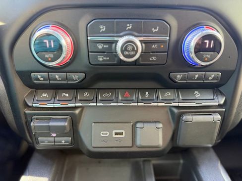 Used 2020 GMC Sierra 1500 SLT AWD/4WD image 16