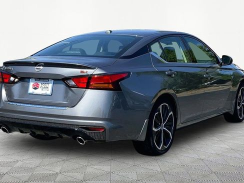Used 2023 Nissan Altima 2.5 SR FWD image 5