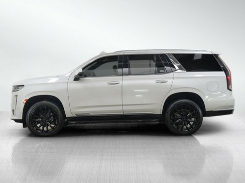 Used 2023 Cadillac Escalade Premium Luxury AWD/4WD image 2