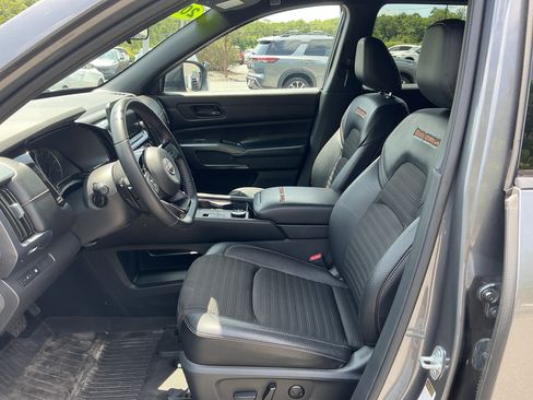 Used 2023 Nissan Pathfinder Rock Creek AWD/4WD image 10