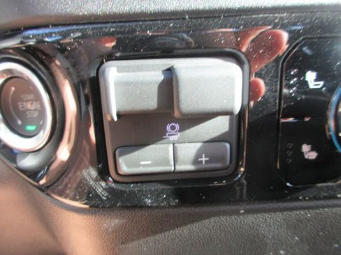 New 2026 GMC Sierra 3500 SLE w/ SLE Value Package image 22