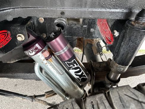 Used 2016 Ford F150 Platinum w/ Equipment Group 701A Luxury image 34