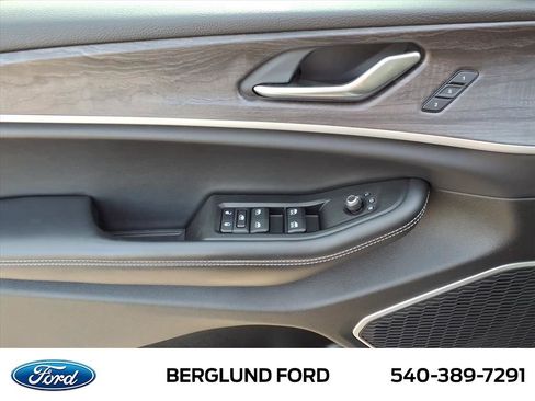 Used 2021 Jeep Grand Cherokee L Limited image 18