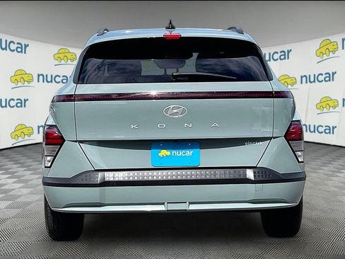 Used 2024 Hyundai Kona SEL FWD image 5