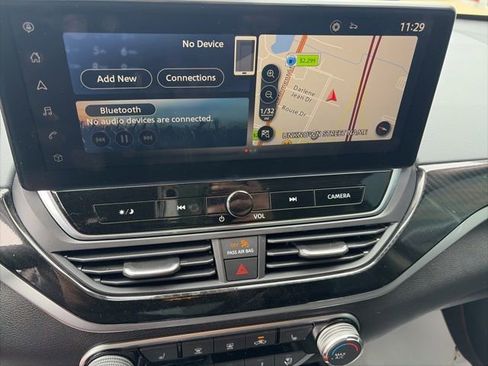 Used 2024 Nissan Altima 2.5 SR w/ SR Premium Package image 15