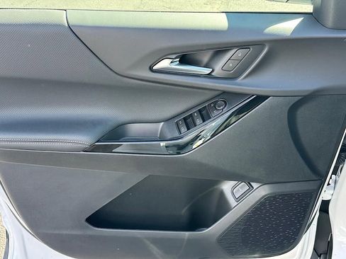 New 2026 Chevrolet Equinox LT w/ Convenience Package II image 15