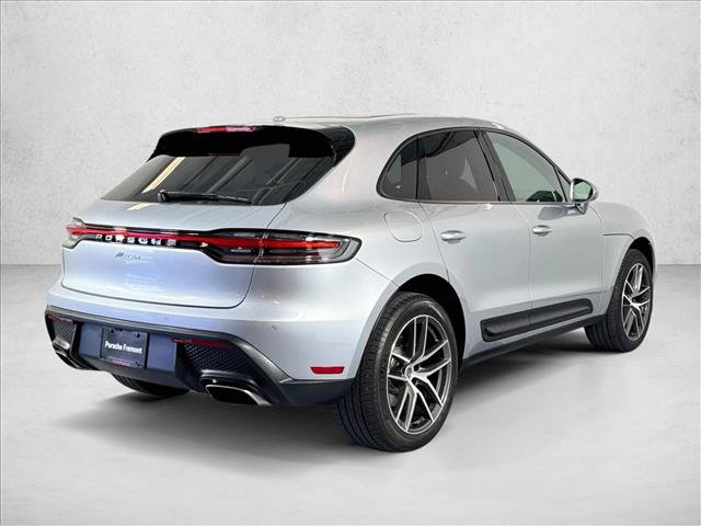 Certified 2026 Porsche Macan Turbo AWD/4WD image 9