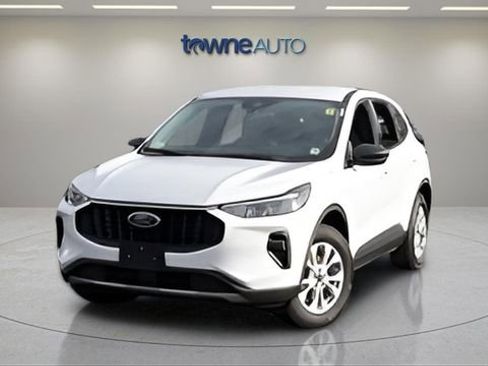 Used 2025 Ford Escape Active w/ Cold Weather Package AWD/4WD image 9