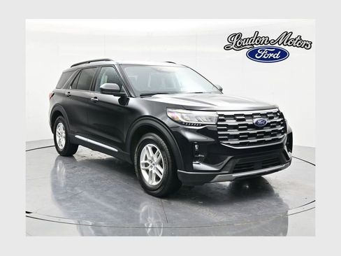 Used 2025 Ford Explorer Active w/ Active Comfort Package RWD image 1
