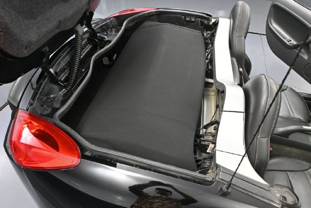 Used 2008 Pontiac Solstice GXP w/ Premium Package RWD image 27