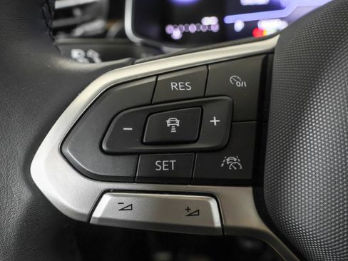 Used 2025 Volkswagen Jetta Sport FWD image 26