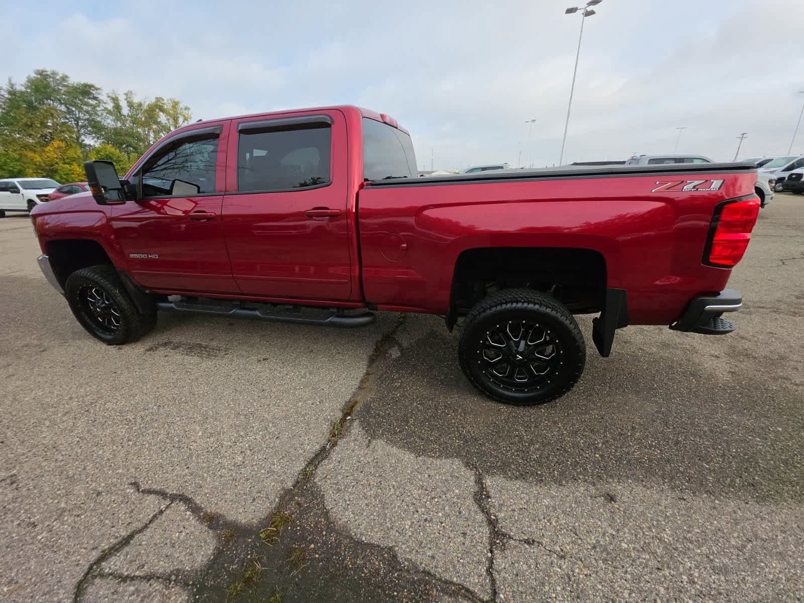 Used 2019 Chevrolet Silverado 2500 LT w/ LT Convenience Package AWD/4WD image 13