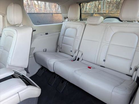 Used 2018 Lincoln Navigator Reserve w/ Technology Package image 29