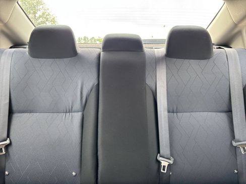Used 2025 Nissan Versa SV FWD image 36
