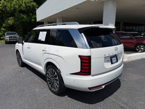 Used 2026 Hyundai Palisade Calligraphy FWD image 4