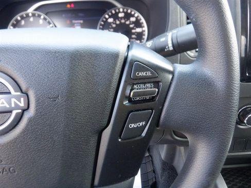 Used 2024 Nissan Frontier S RWD image 15