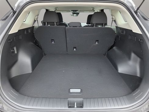 Used 2024 Kia Sportage LX image 14