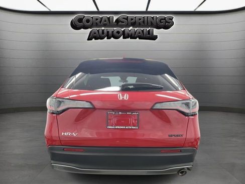 Certified 2025 Honda HR-V Sport image 5